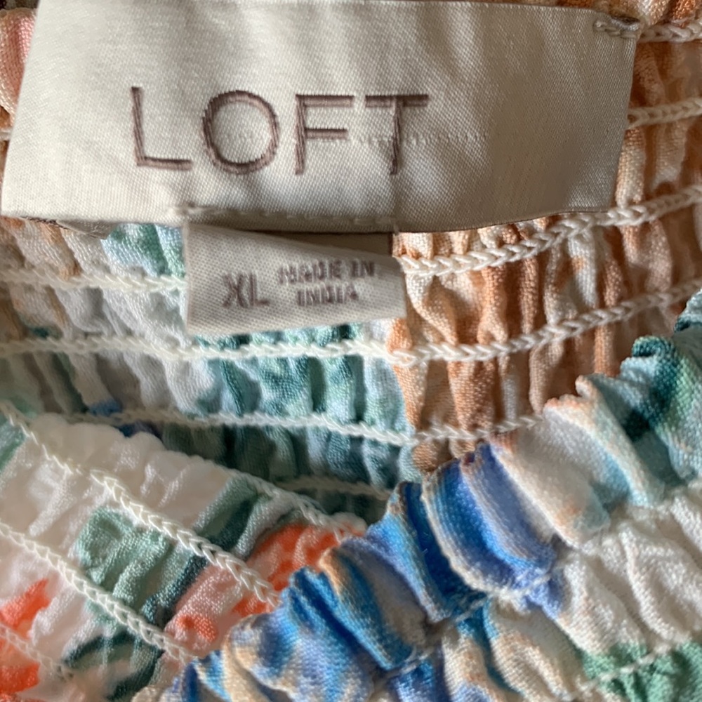 Loft top 🌸🌼🌸 - Picture 3 of 4